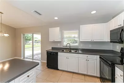 162 SE 18th St, Cape Coral, FL 33990 - Photo 7
