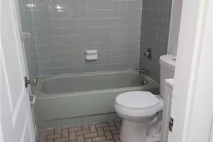 112 Kerr Cir, Lehigh Acres, FL 33936 - Photo 9