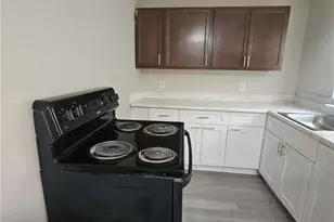 3022 Guava St, Fort Myers, FL 33916 - Photo 3