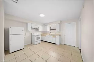 5553 Fifth Ave, Fort Myers, FL 33907 - Photo 7