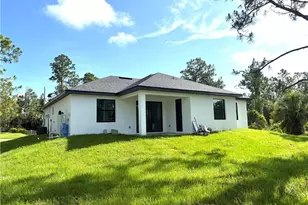 920 Binkley St E, Lehigh Acres, FL 33974 - Photo 3