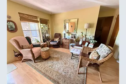 1635 Kensington Ct, Fort Myers, FL 33907 - Photo 5
