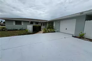 209 Punta Alta Ct, Lehigh Acres, FL 33936 - Photo 3