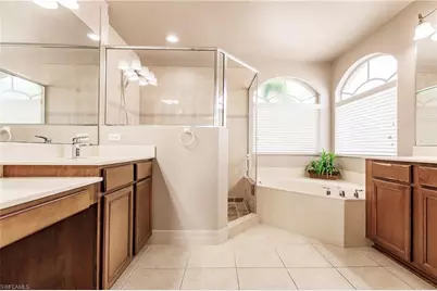3573 Malagrotta Cir, Cape Coral, FL 33909 - Photo 23