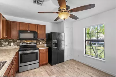 336 NE 30th Ter, Cape Coral, FL 33909 - Photo 25