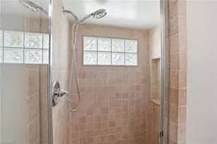 11901 McGregor Blvd, Fort Myers, FL 33919 - Photo 25