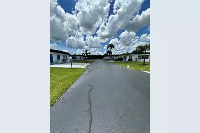 10 Tangerine Ct, Lehigh Acres, FL 33936 - Photo 3