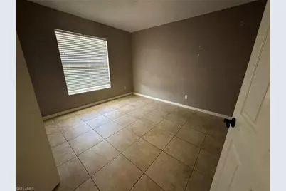 3025 SW 4th Pl, Cape Coral, FL 33914 - Photo 7