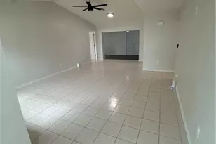 233 SW 43rd St, Cape Coral, FL 33914 - Photo 5