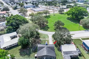 416 N Deane Duff Ave, Clewiston, FL 33440 - Photo 1