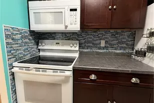 431 Van Buren St, Fort Myers, FL 33916 - Photo 11