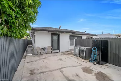 7929 NW 36 Ct, Miami, FL 33147 - Photo 19