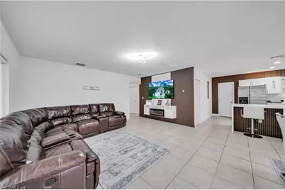 7929 NW 36 Ct, Miami, FL 33147 - Photo 3