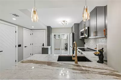 18010 San Carlos Blvd #33, Fort Myers Beach, FL 33931 - Photo 5