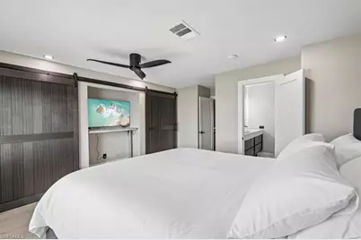18010 San Carlos Blvd #33, Fort Myers Beach, FL 33931 - Photo 21