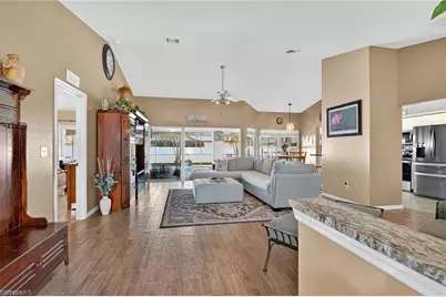 412 SE 13th Ave, Cape Coral, FL 33990 - Photo 5
