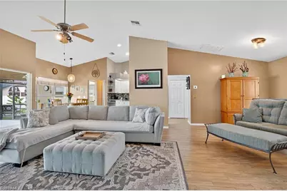 412 SE 13th Ave, Cape Coral, FL 33990 - Photo 9