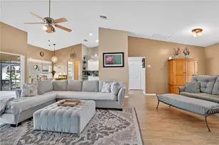 412 SE 13th Ave, Cape Coral, FL 33990 - Photo 9
