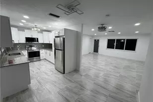 1201 Betmar Blvd, North Fort Myers, FL 33903 - Photo 3