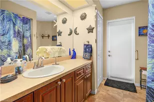 469 NE 1st Pl, Cape Coral, FL 33909 - Photo 25