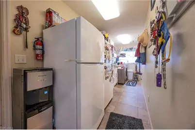 469 NE 1st Pl, Cape Coral, FL 33909 - Photo 31