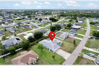 469 NE 1st Pl, Cape Coral, FL 33909 - Photo 35