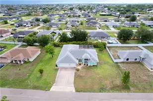 469 NE 1st Pl, Cape Coral, FL 33909 - Photo 7