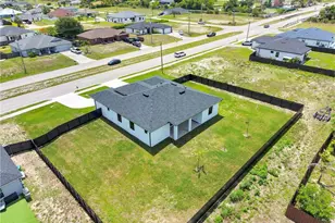 914 Chiquita Blvd N, Cape Coral, FL 33993 - Photo 11