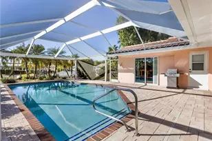 392 Snow Dr, Fort Myers, FL 33919 - Photo 15