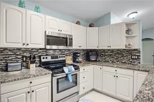 1019 NW 9th St, Cape Coral, FL 33993 - Photo 13