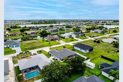 1019 NW 9th St, Cape Coral, FL 33993 - Photo 31