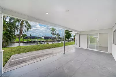 2031 SE 25th Ln, Cape Coral, FL 33904 - Photo 27