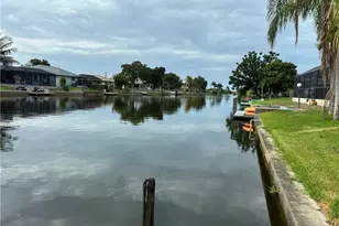 519 SE 20th Ct, Cape Coral, FL 33990 - Photo 17
