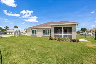 1504 Honor Ct, Lehigh Acres, FL 33971 - Photo 27