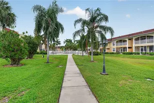 12481 McGregor Blvd, Fort Myers, FL 33919 - Photo 35