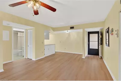 12481 McGregor Blvd #17, Fort Myers, FL 33919 - Photo 13