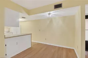 12481 McGregor Blvd, Fort Myers, FL 33919 - Photo 15