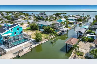 200 Curlew St, Fort Myers Beach, FL 33931 - Photo 25