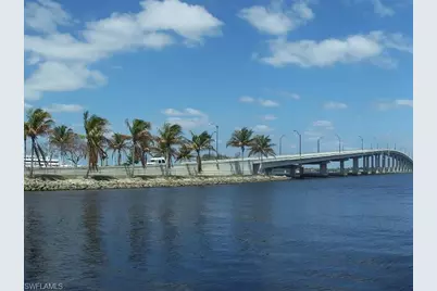 2710 NE 6th Pl, Cape Coral, FL 33909 - Photo 27