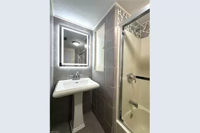 2156 Victoria Ave, Fort Myers, FL 33901 - Photo 13