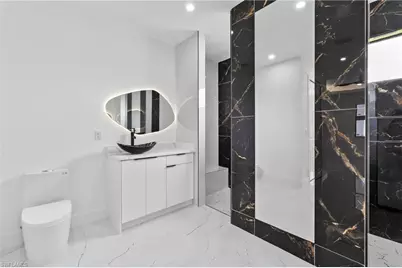330 SW 26th Pl, Cape Coral, FL 33991 - Photo 23