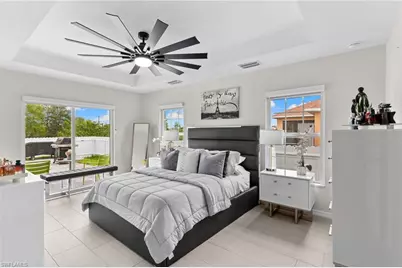 2715 NW 7th St, Cape Coral, FL 33993 - Photo 7
