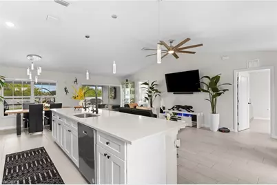 2715 NW 7th St, Cape Coral, FL 33993 - Photo 3