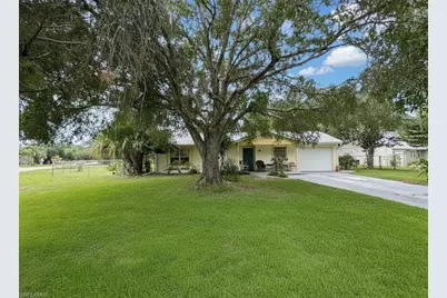 4001 Bishop Cir, Labelle, FL 33935 - Photo 1