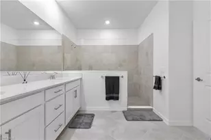 15170 Bluffton Ln, Punta Gorda, FL 33982 - Photo 9