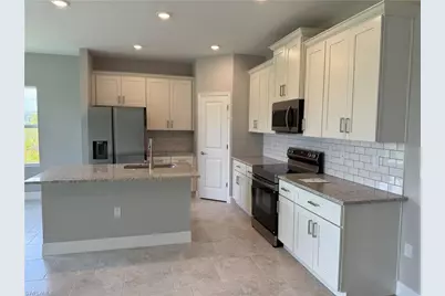 4626 Ida Ave N, Lehigh Acres, FL 33971 - Photo 7