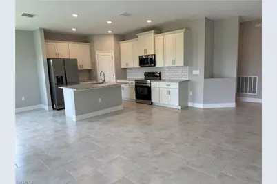 4626 Ida Ave N, Lehigh Acres, FL 33971 - Photo 13