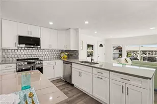 11181 Azalea Ln, Fort Myers Beach, FL 33931 - Photo 15