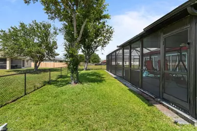 613 NW 14th Ter, Cape Coral, FL 33993 - Photo 47