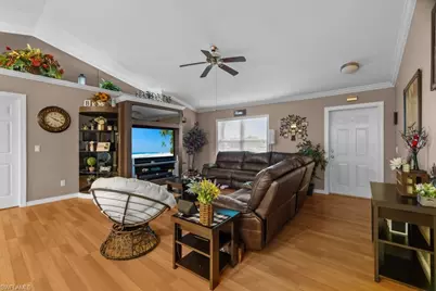 613 NW 14th Ter, Cape Coral, FL 33993 - Photo 17